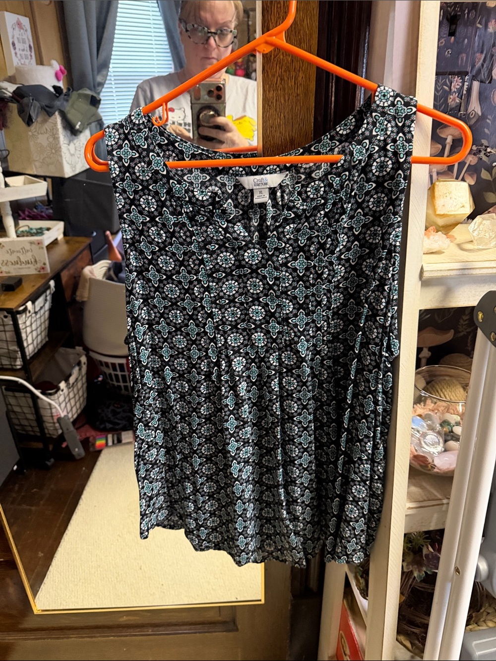 croft & barrow Black Tank Top with Light Blue & White Geometric Print